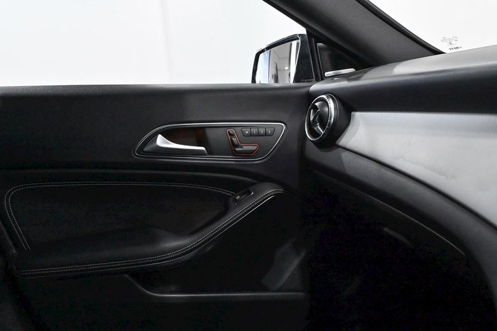 2014 Mercedes-Benz CLA-Class CLA200
