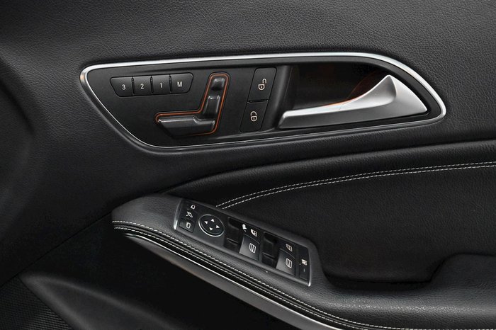 2014 Mercedes-Benz CLA-Class CLA200