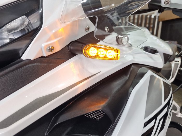 2023 BENELLI TRK 502X (ABS) White