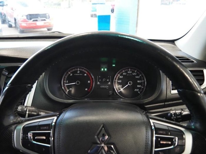 2016 Mitsubishi Triton GLS