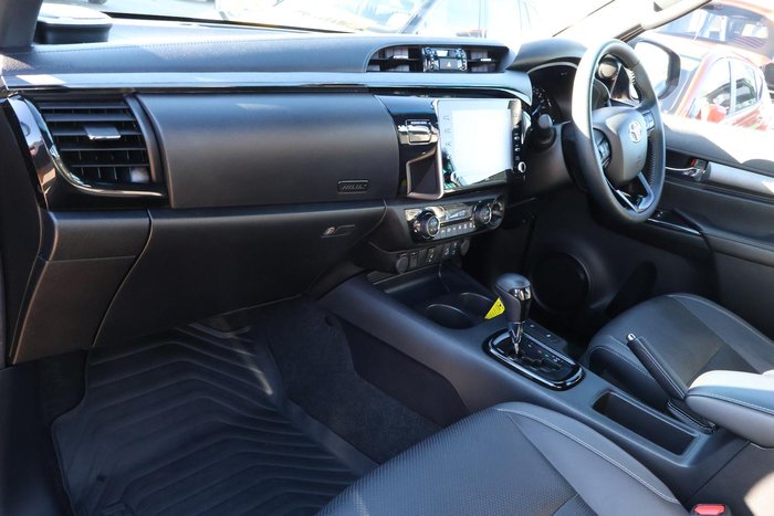 2022 Toyota Hilux Rogue