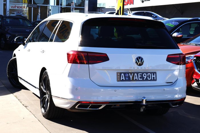 2021 Volkswagen Passat 206TSI R-Line