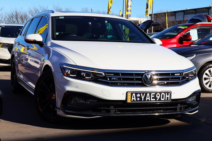 2021 Volkswagen Passat 206TSI R-Line