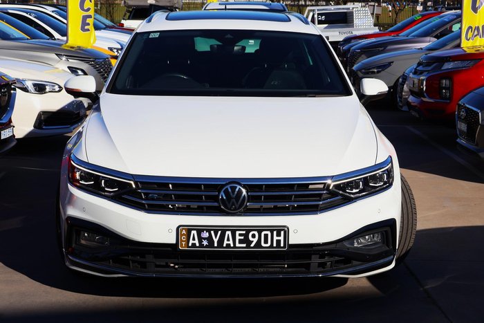 2021 Volkswagen Passat 206TSI R-Line