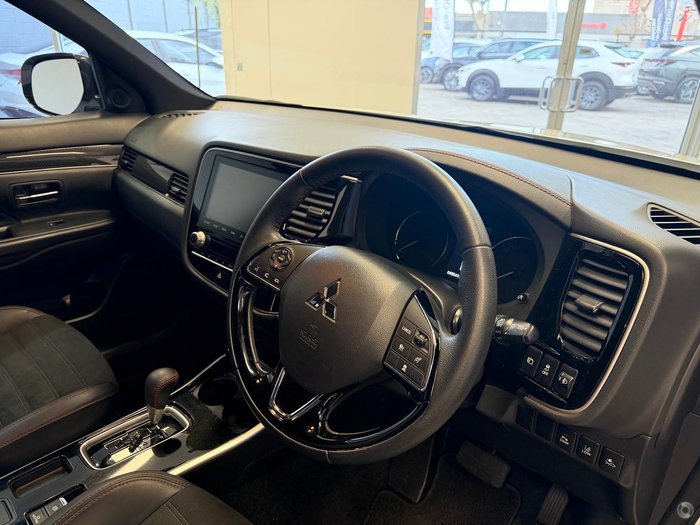 2021 Mitsubishi Outlander Black Edition