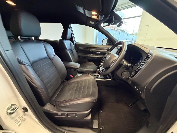 2021 Mitsubishi Outlander Black Edition