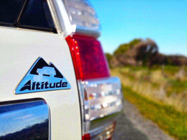 2017 Toyota Landcruiser Prado Altitude