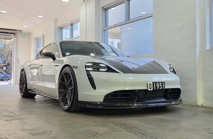 2020 Porsche Taycan Turbo S
