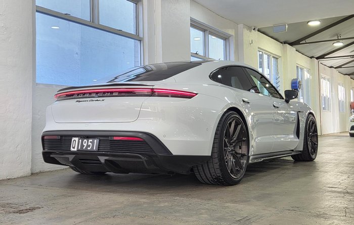 2020 Porsche Taycan Turbo S