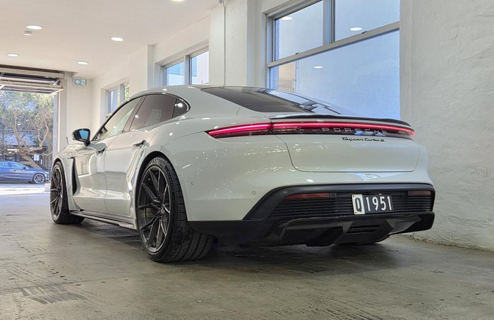 2020 Porsche Taycan Turbo S