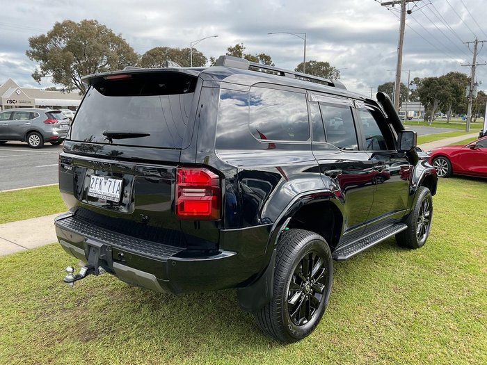 2025 Toyota Landcruiser Prado VX