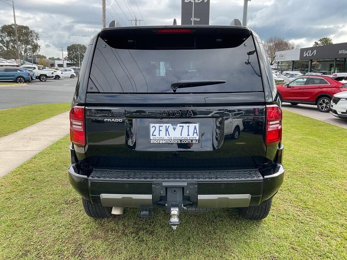 2025 Toyota Landcruiser Prado VX