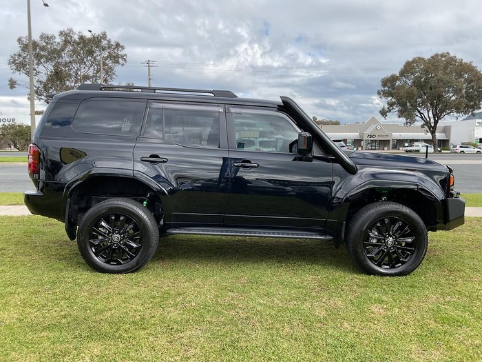 2025 Toyota Landcruiser Prado VX