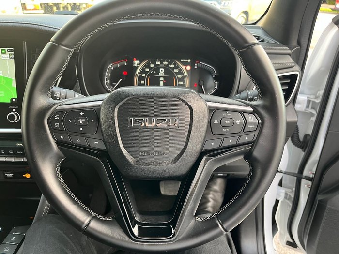 2025 Isuzu MU-X LS-T