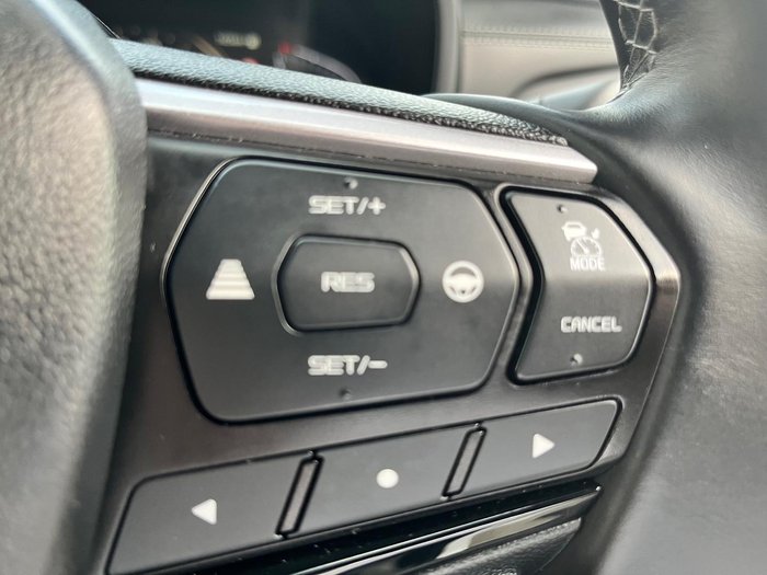 2025 Isuzu MU-X LS-T