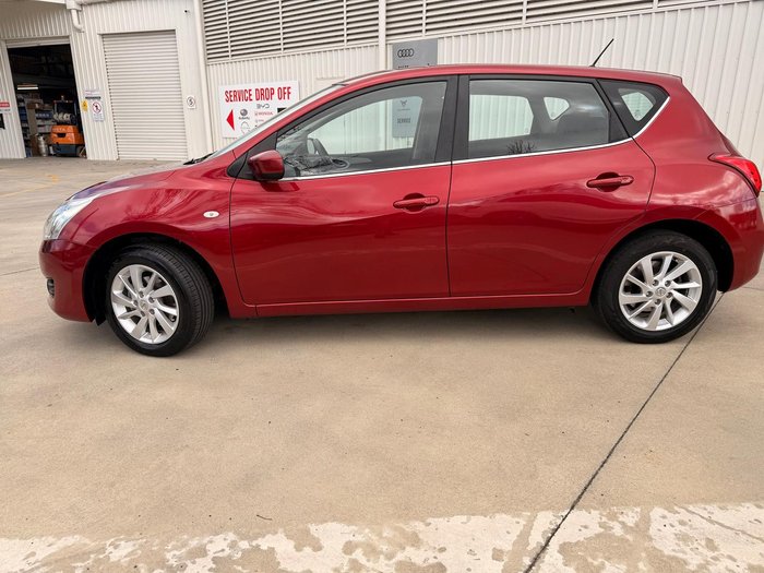 2015 Nissan Pulsar ST