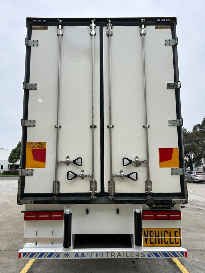2019 Maxitrans St3 -30 Reefer Double Stacker