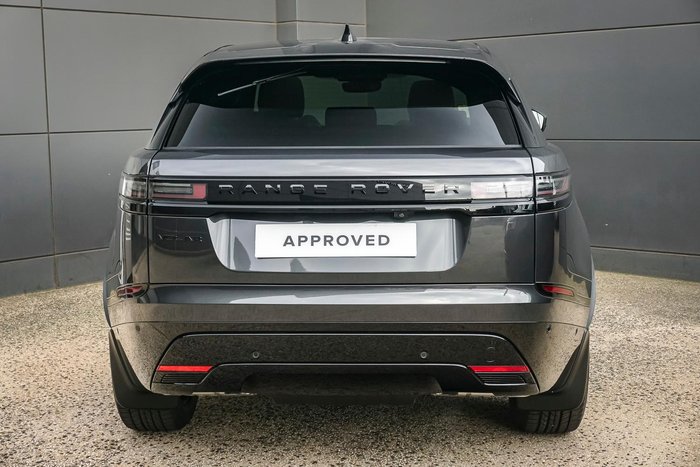 2026 Land Rover Range Rover Velar P250 Dynamic SE