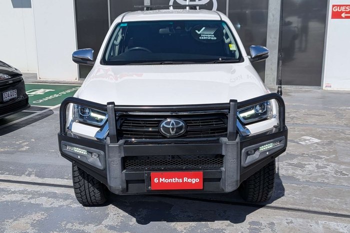 2021 Toyota Hilux SR5