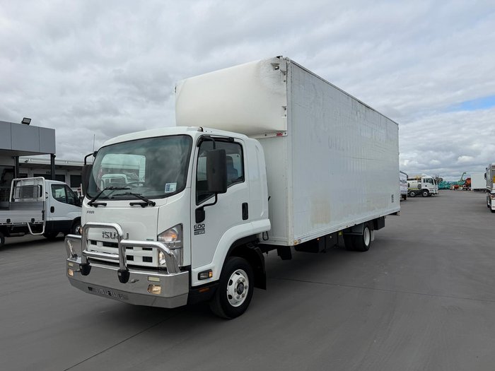 2015 Isuzu F Series