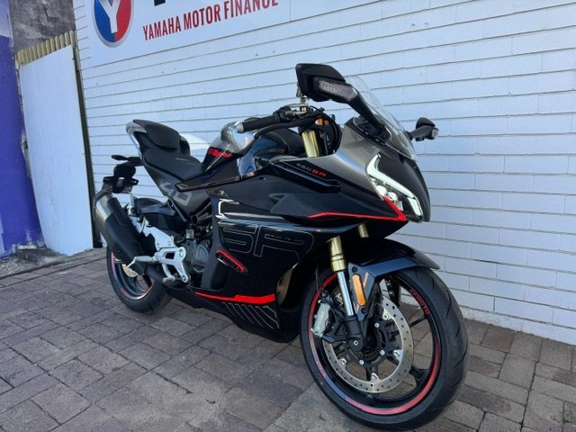 2025 CFMOTO 450 SR S BLACK