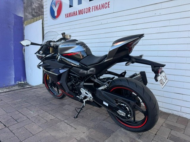 2025 CFMOTO 450 SR S BLACK