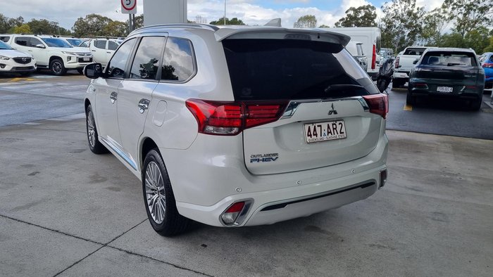 2019 Mitsubishi Outlander PHEV ES ADAS