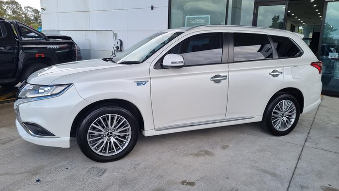 2019 Mitsubishi Outlander PHEV ES ADAS