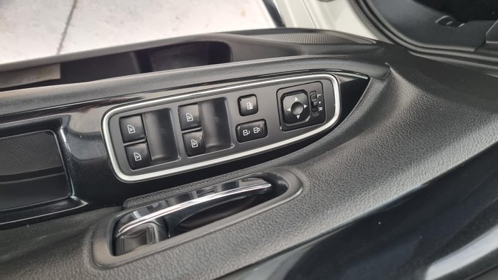 2019 Mitsubishi Outlander PHEV ES ADAS