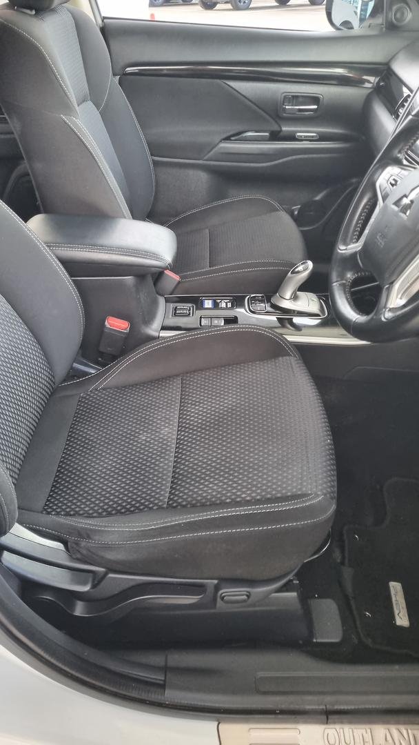 2019 Mitsubishi Outlander PHEV ES ADAS