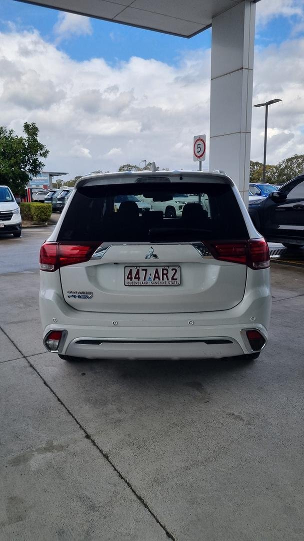 2019 Mitsubishi Outlander PHEV ES ADAS