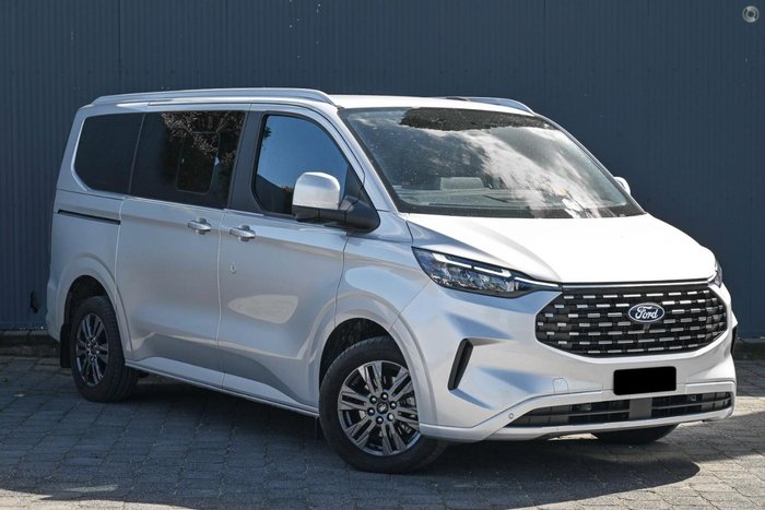 2025 Ford Tourneo