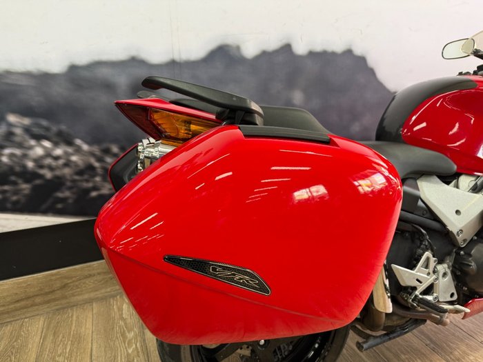 2002 Honda VFR800F (VFR800Fi) RED