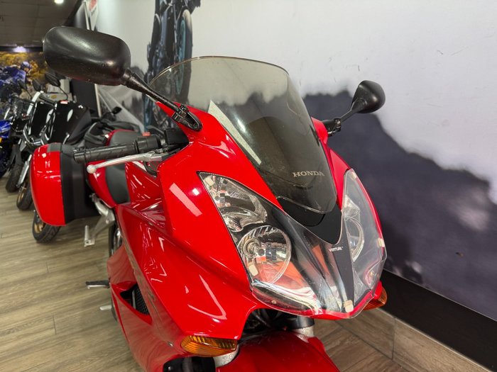 2002 Honda VFR800F (VFR800Fi) RED