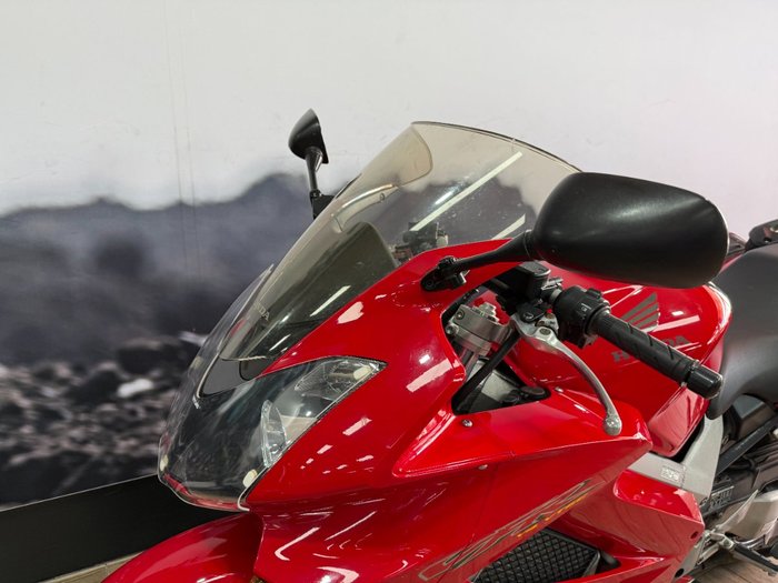 2002 Honda VFR800F (VFR800Fi) RED
