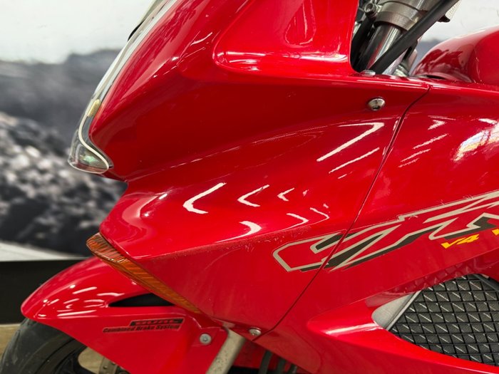 2002 Honda VFR800F (VFR800Fi) RED