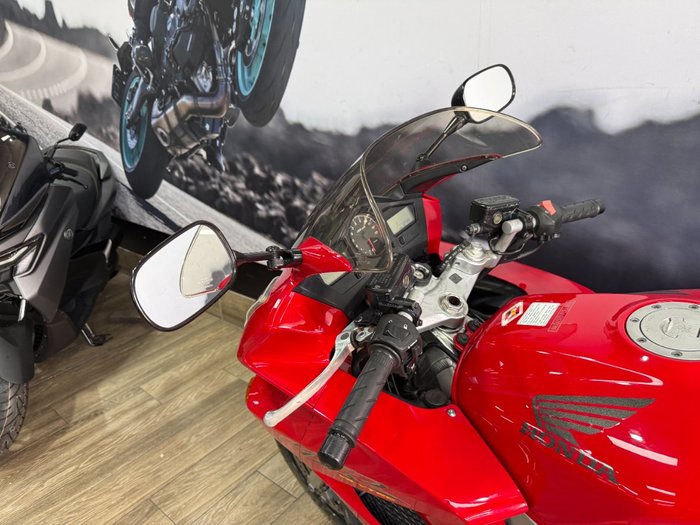2002 Honda VFR800F (VFR800Fi) RED