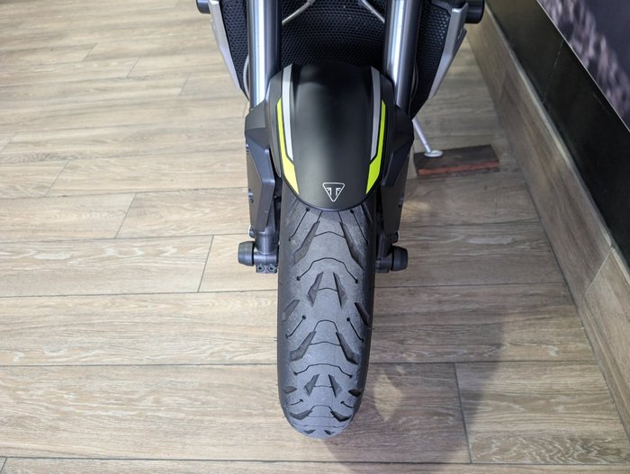 2022 Triumph STREET TRIPLE RS Black