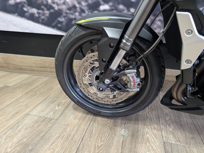 2022 Triumph STREET TRIPLE RS Black