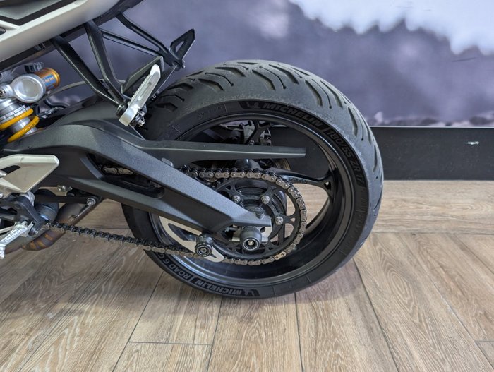 2022 Triumph STREET TRIPLE RS Black