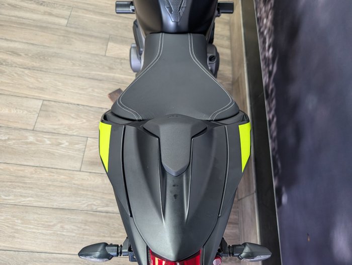 2022 Triumph STREET TRIPLE RS Black