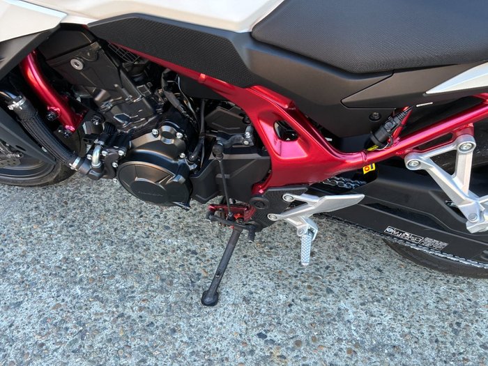 2023 Honda CB750 (HORNET) WHITE