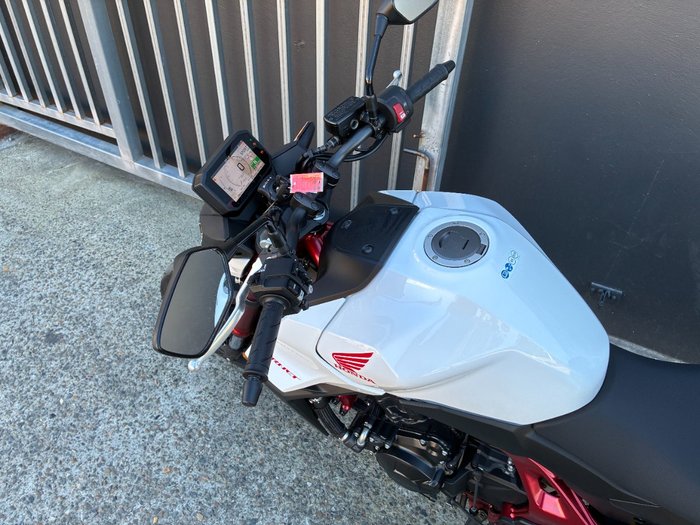 2023 Honda CB750 (HORNET) WHITE