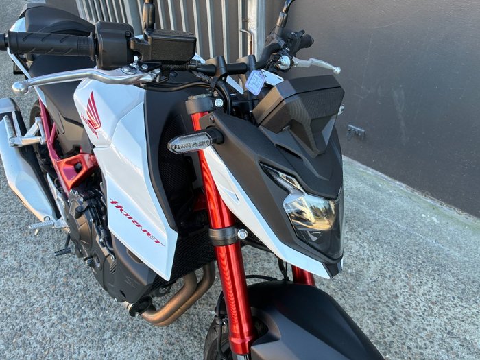 2023 Honda CB750 (HORNET) WHITE