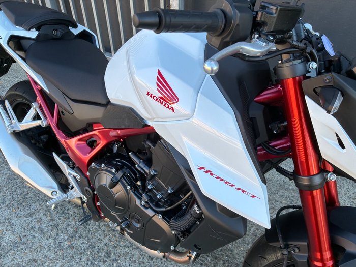 2023 Honda CB750 (HORNET) WHITE