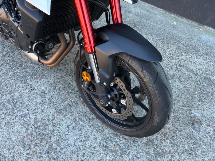 2023 Honda CB750 (HORNET) WHITE
