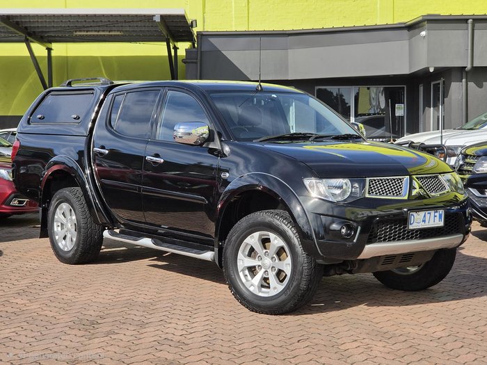 2013 Mitsubishi Triton