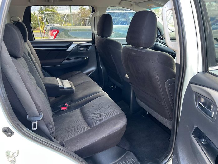 2017 Mitsubishi Pajero Sport GLX