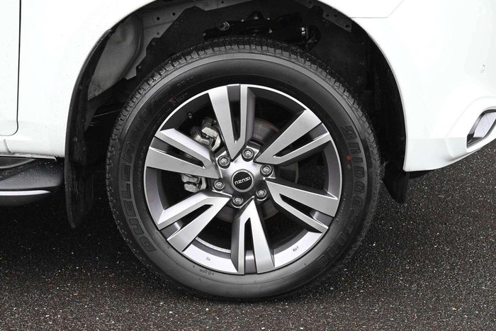 2024 Isuzu MU-X LS-T