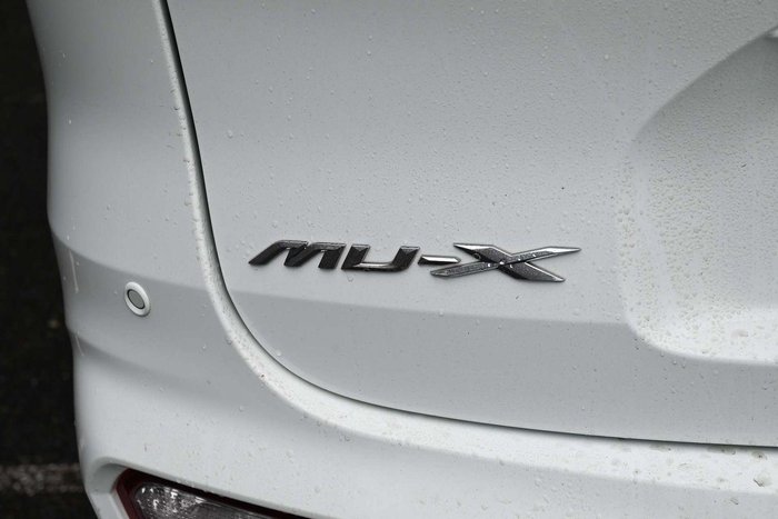 2024 Isuzu MU-X LS-T